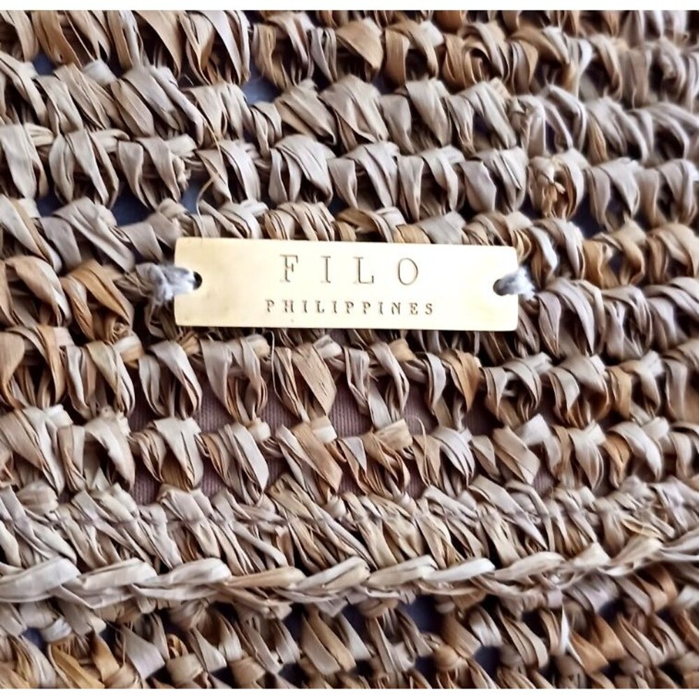 FILO Woven Straw Crossbody Flap Front Round Natural Wood Bead Strap - Picture 3 of 8